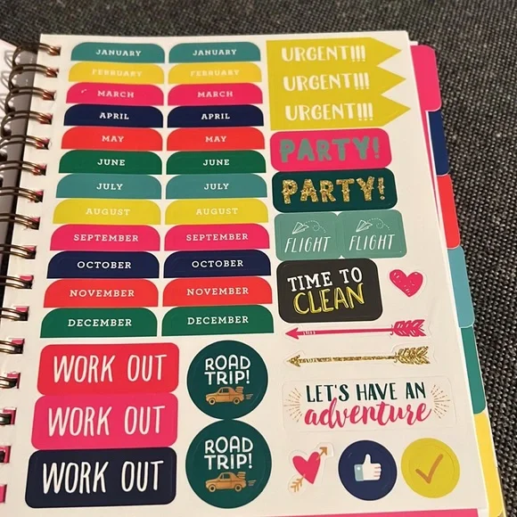 Set of 3 journals and yearly planner. (New) - Picture 4 of 10